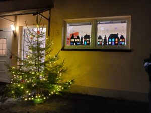 Lebendiger Adventskalender am 16.12.24 von der Frauengemeinschaft am Feuerwehrhaus
